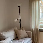 Am Kirschbaum * هيلبولتشتاين